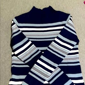 Turtleneck Long sleeve shirt